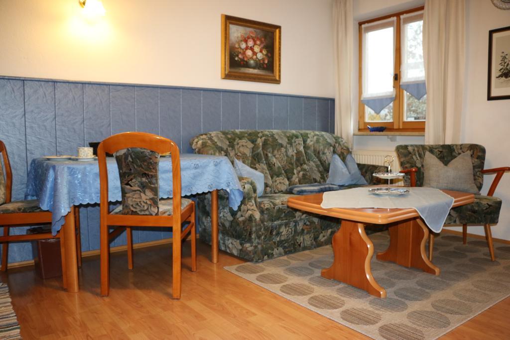 Appartementhaus Elisabeth Winklhofer Bad Füssing Oda fotoğraf